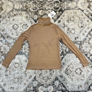 Zyia Camel Winree Long Sleeve